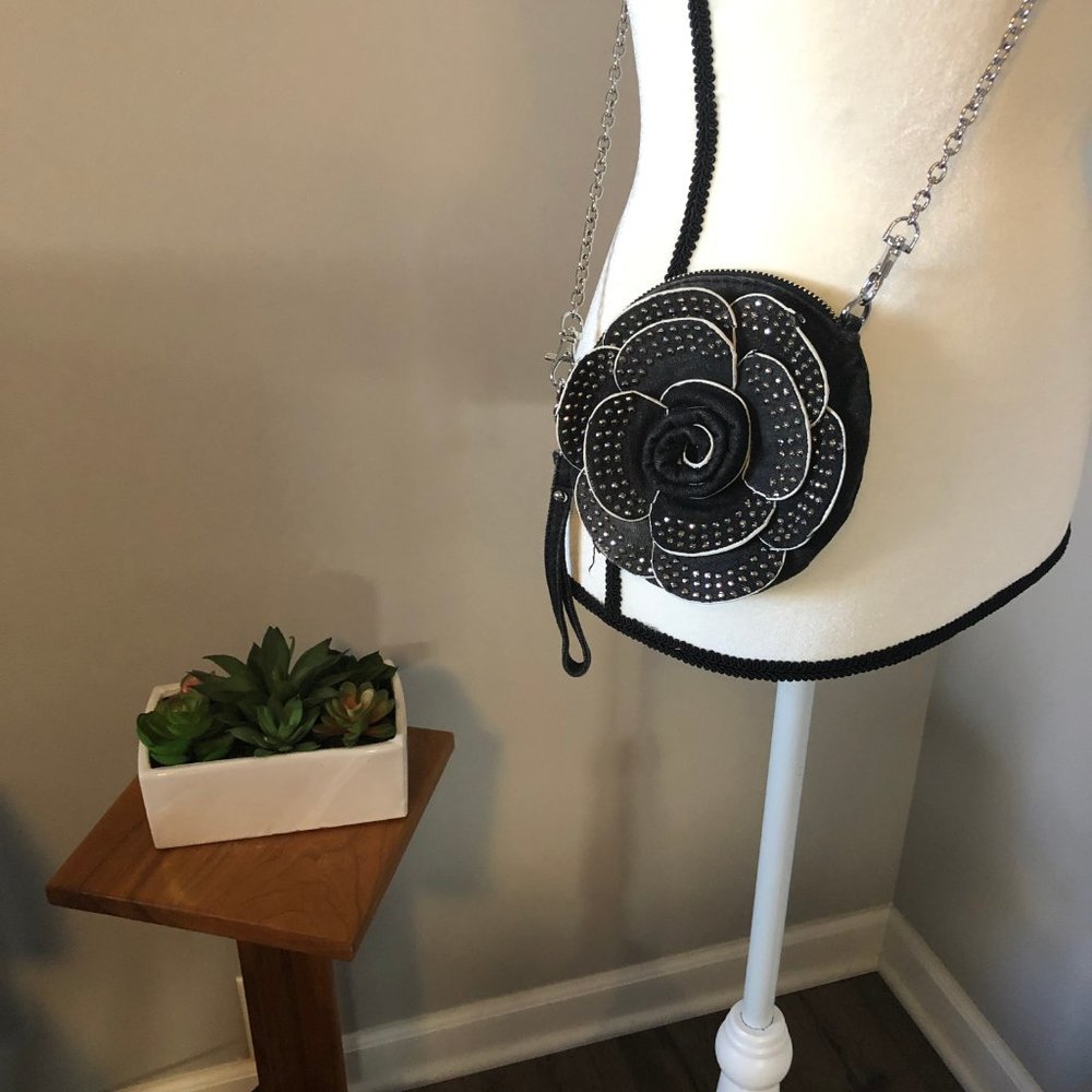 Denim Flower Chain Strap Crossbody Baby Bag